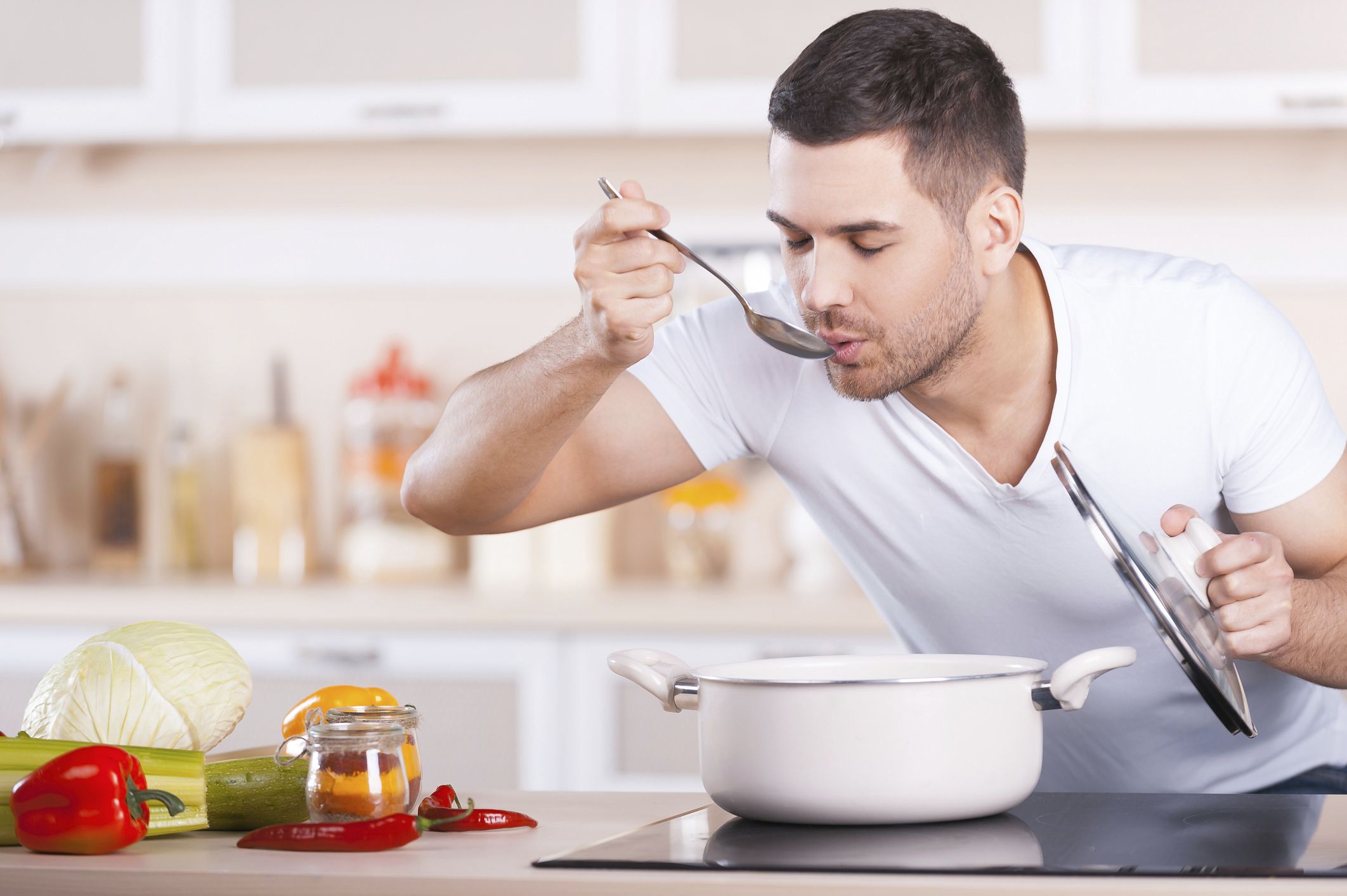 علامات تدل على فساد الطعام