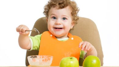 غذاء الطفل في عمر السنة و ما قبله