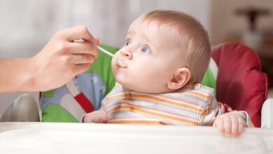 نصائح لكل أم عند تحضير طعام الطفل حديثي الولادة
