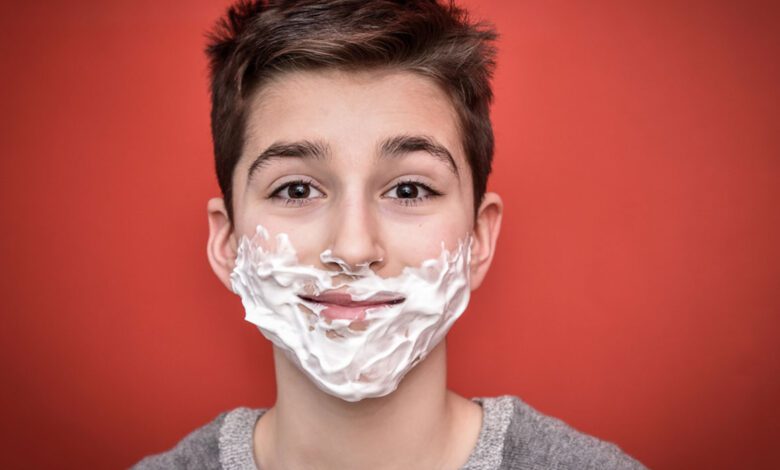 الإتجاه السليم لـ معاملة الاطفال الذكور حول سن البلوغ