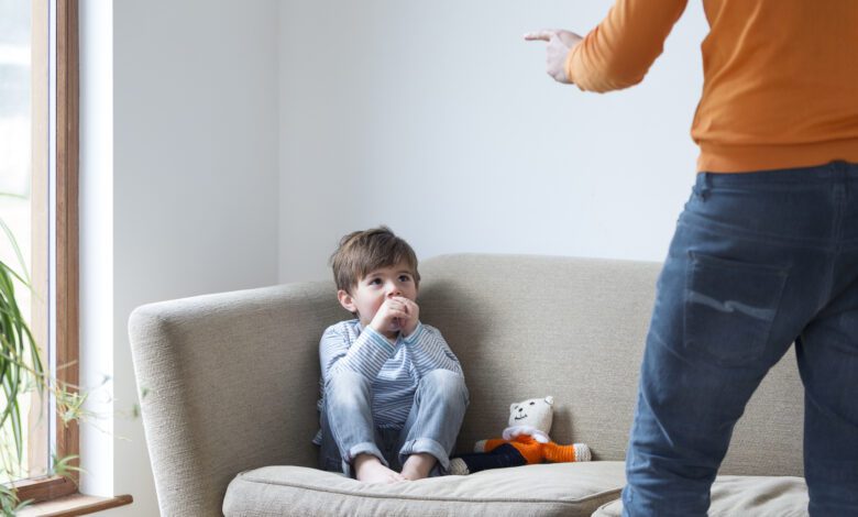 فى أى عمر يمكن فهم الطفل التاديب والكلام