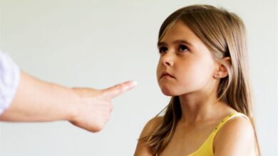 طرق التربية الصحيحة للإستماع للطفل بدلاٌ من ضربه وتوبيخه