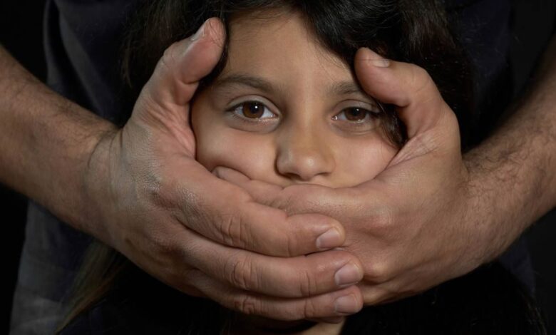 نصائح لـ حماية الطفل من المتحرشين