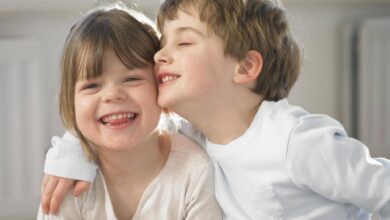 همسة في أذن كل أب وأم يريدوا التربية المثالية لطفلهم
