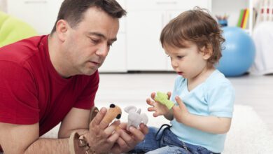 هل تعلم تأثير مدح سلوك الصديق امام الطفل علي نفسيته ؟