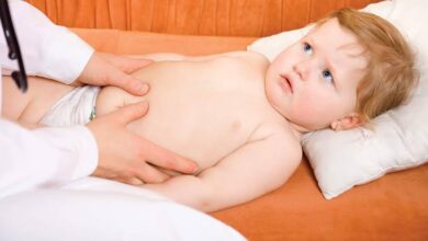 علاج الامساك عند الاطفال