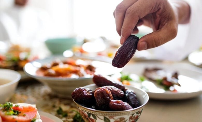 يمكنك الحفاظ على الوزن في رمضان بتلك النصائح
