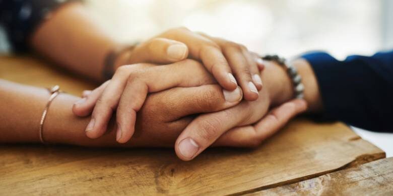 حيل و نصائح لابقاء الزوج بالمنزل أثناء العطلة