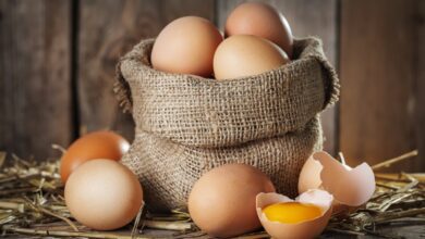 طرق معرفة البيض الطازج