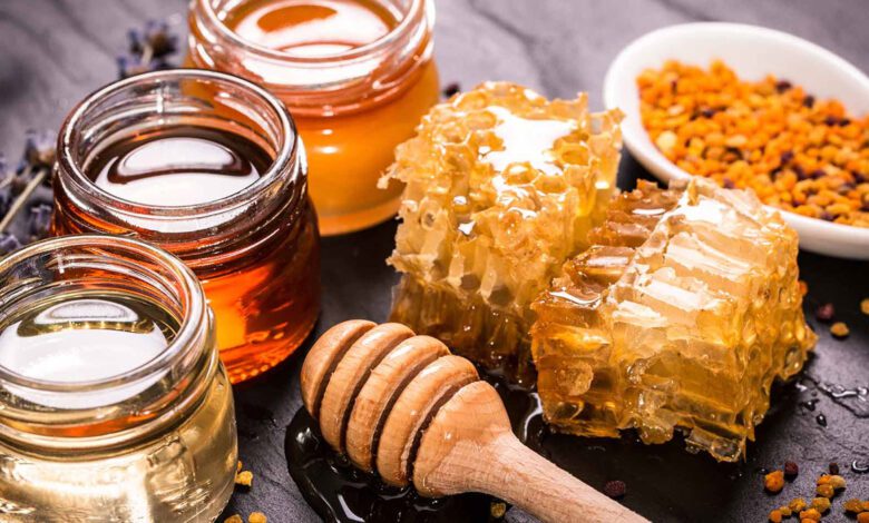 فوائد عسل النحل الصحية والجمالية
