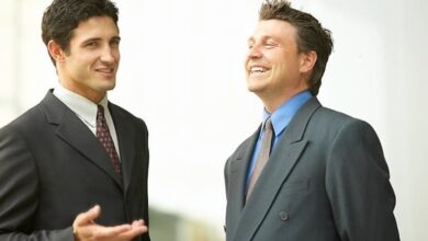 كيف اتحدث الى الاخرين