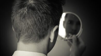  الحكم على الناس من المظهر الخارجي