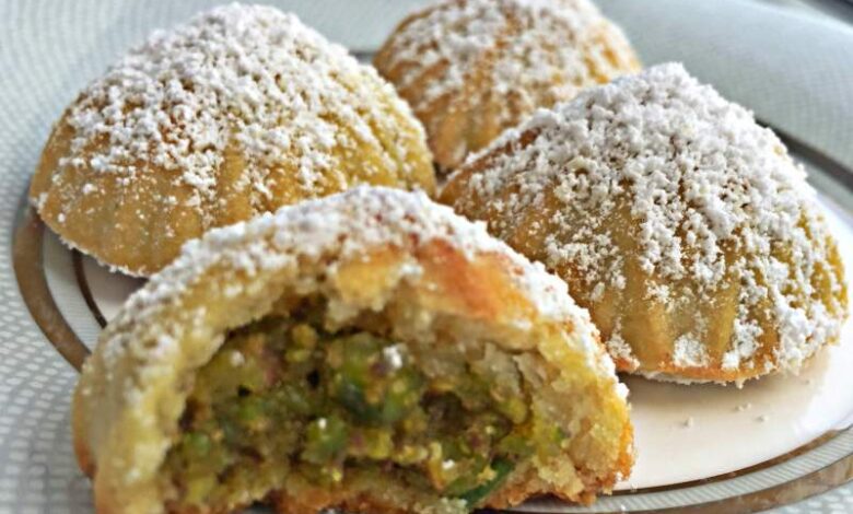طريقة عمل كحك العيد بالعجمية بكل سهولة