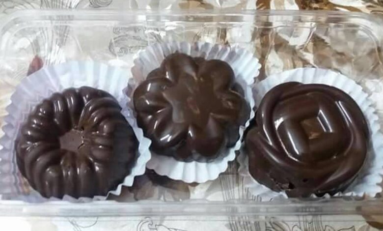 قوالب شوكولاته بالتوفي والجوز