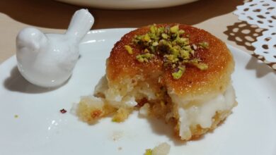 بسبوسة كب كيك بالقشطة
