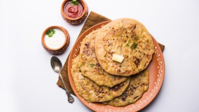 طريقة عمل خبز سريع (خُبز الباراتا) بحشوة جديدة و بالخطوات مصورة