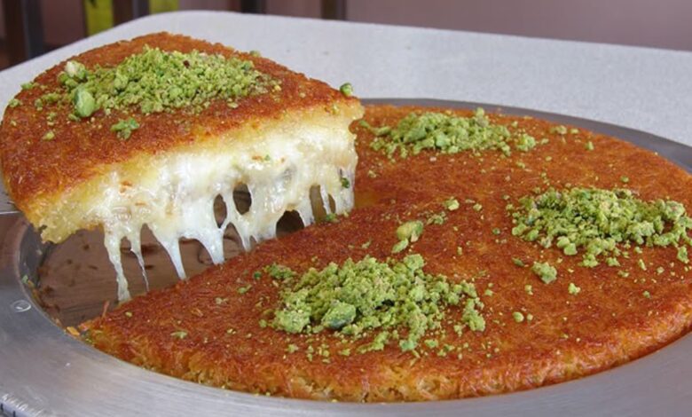 طريقة عمل الكنافة بالموزاريلا بالصور
