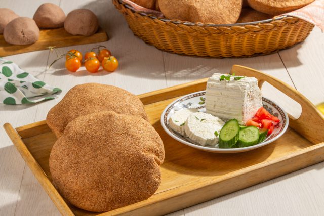 طريقة عمل العيش السن بالخطوات مصورة