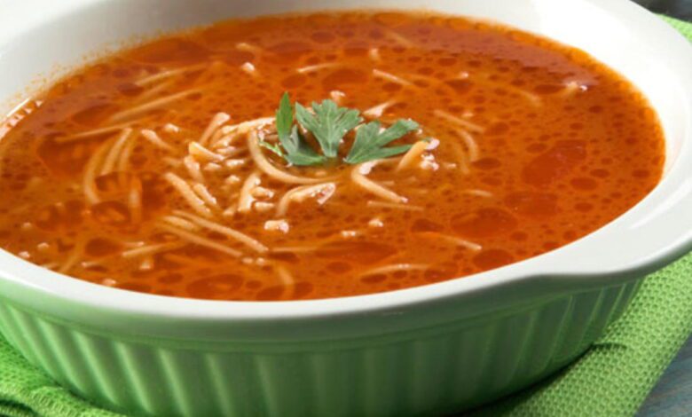 طريقة عمل شوربة الطماطم بالشعرية روعة وسهلة